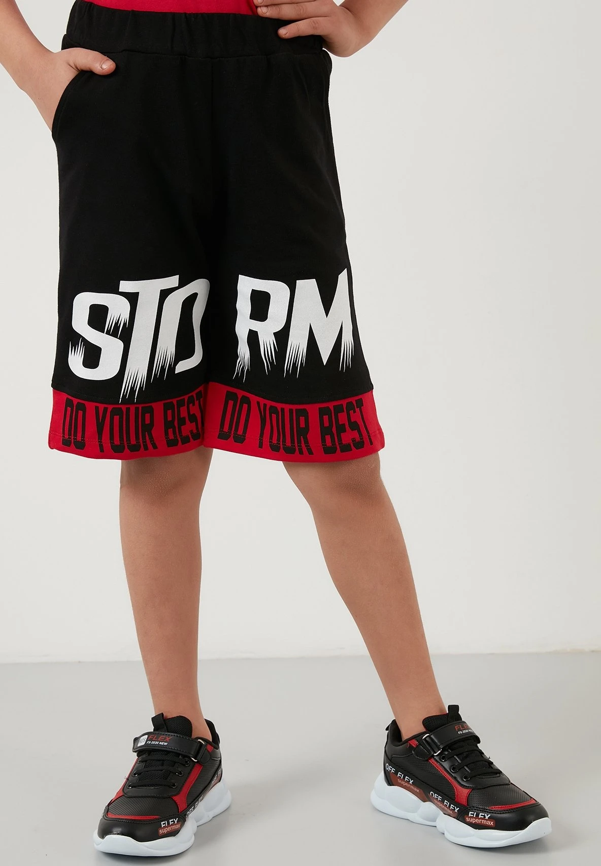 LELA Regular Fit T-Shirt And Shorts - Shorts - Red 8 LELA Regular Fit T-Shirt And Shorts - Shorts - Red - Afbeelding 6