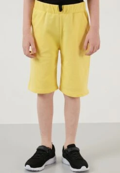 LELA Regular Fit Shorts And T-Shirt - Shorts - Black -Lela b67ac6387e584e19bd2bb2e6b379cbc3