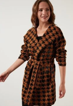 LELA Regular Fit - Vest - Black-Brandy -Lela bb9752dffd794754a771768580651e67