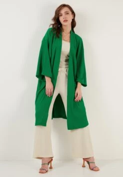 LELA Mantel - Benetton Color -Lela bd3055a8b303490babf76672509cd19d