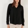 LELA Overhemdblouse - Black 1 LELA Overhemdblouse - Black -Lela c368eec6ef3c4464b516cebe22287d18
