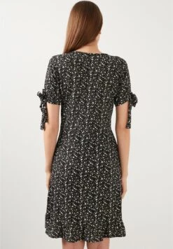 LELA Floral V Neck Ruffle Detail Mini- Jurk - Black -Lela c63e06527a234ad5a459b808bc38d3bc