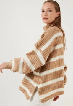 LELA Trui - Camel -Lela c916fa7094784503abaa43e3fda28cf0