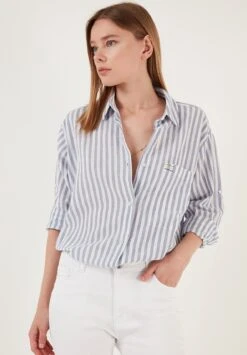 LELA Loose Fit - Overhemdblouse - Light Blue 11 LELA Loose Fit - Overhemdblouse - Light Blue -Lela cd0428b625214a6fba95f7bb51ea3671