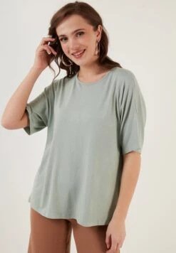 LELA Loose Fit - Blouse - Almond Green 9 LELA Loose Fit - Blouse - Almond Green -Lela d51b75625ee442938df75822f17f1ad4