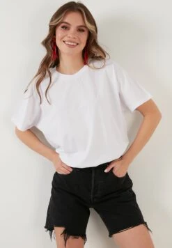 LELA Crew Neck- T-Shirt Basic - White -Lela d7389b40ed8f45e4a384767c3f34c24b