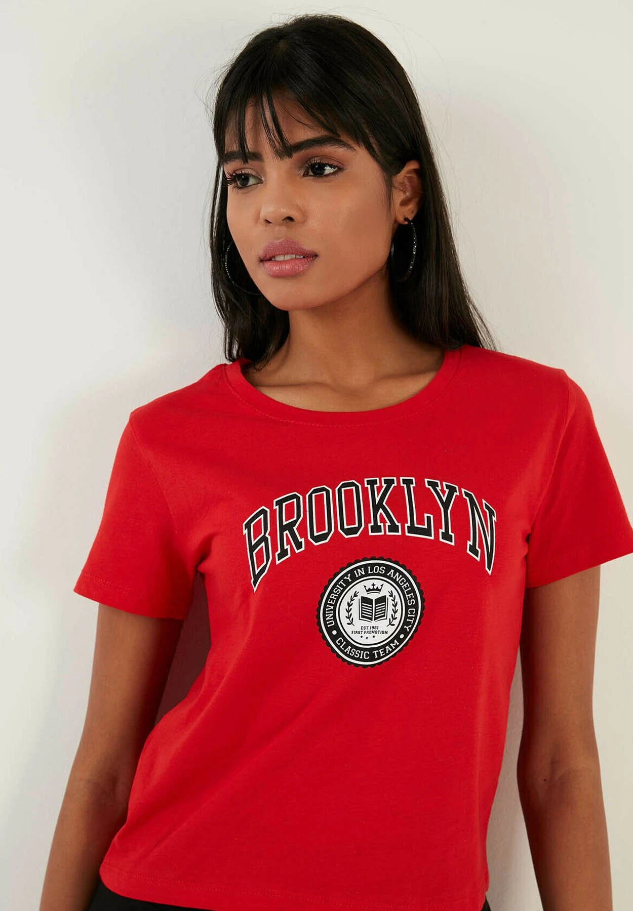 LELA T-Shirt Print - Red 6 LELA T-Shirt Print - Red - Afbeelding 4