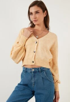 LELA Vest - Mustard 12 LELA Vest - Mustard -Lela e4c68dcb25ff44879b939ab743078552