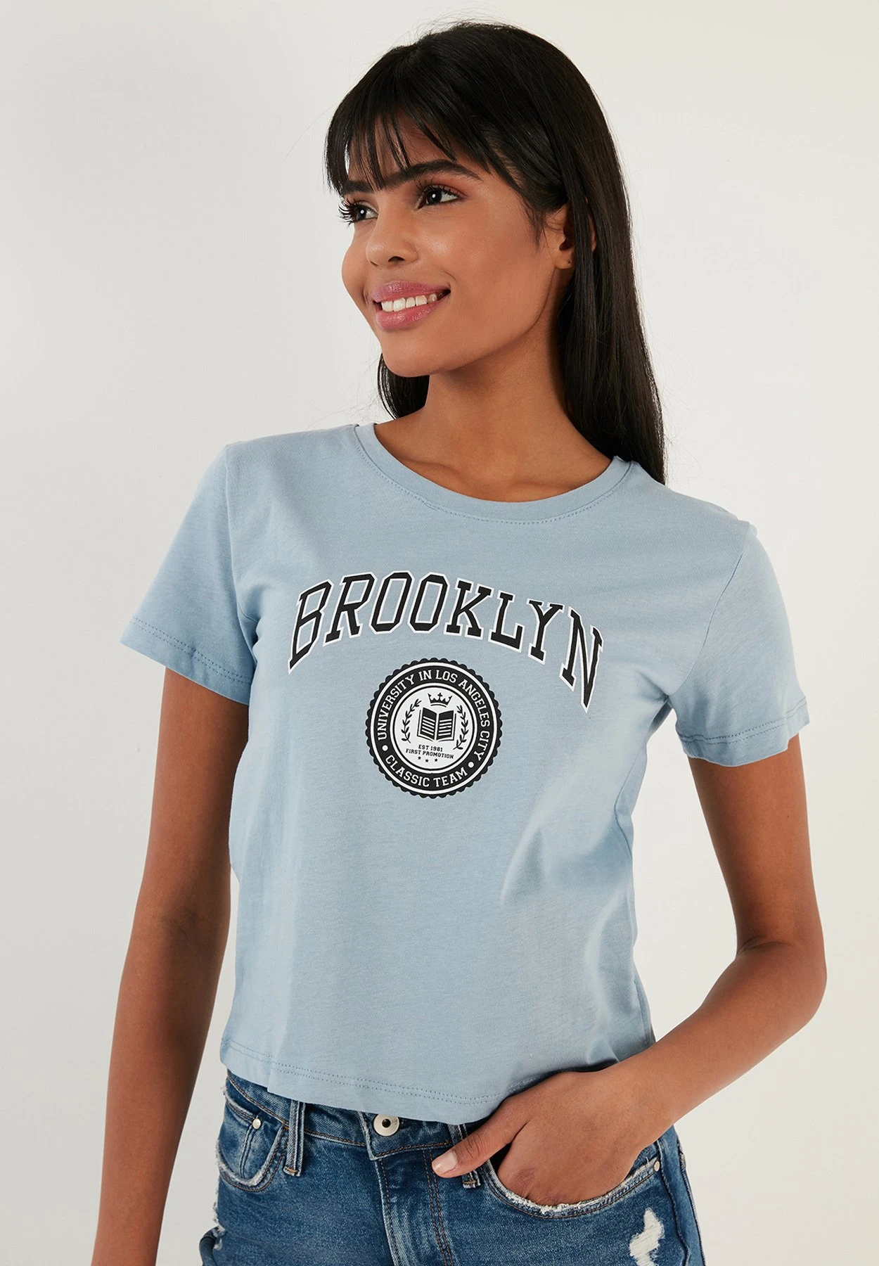 LELA T-Shirt Print - Baby Blue 3 LELA T-Shirt Print - Baby Blue