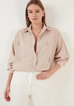 LELA Loose Fit - Overhemdblouse - Stone 9 LELA Loose Fit - Overhemdblouse - Stone -Lela e9ab78ac5bdc4937ade4c4120327485e