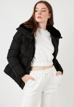 LELA High Collar Inflatable - Winterjas - Black -Lela eb979824ff134fdabf1b8b1f0cbafed1