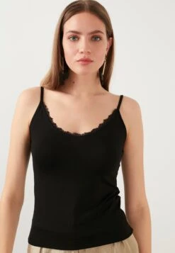 LELA Athlete - Top - Black
