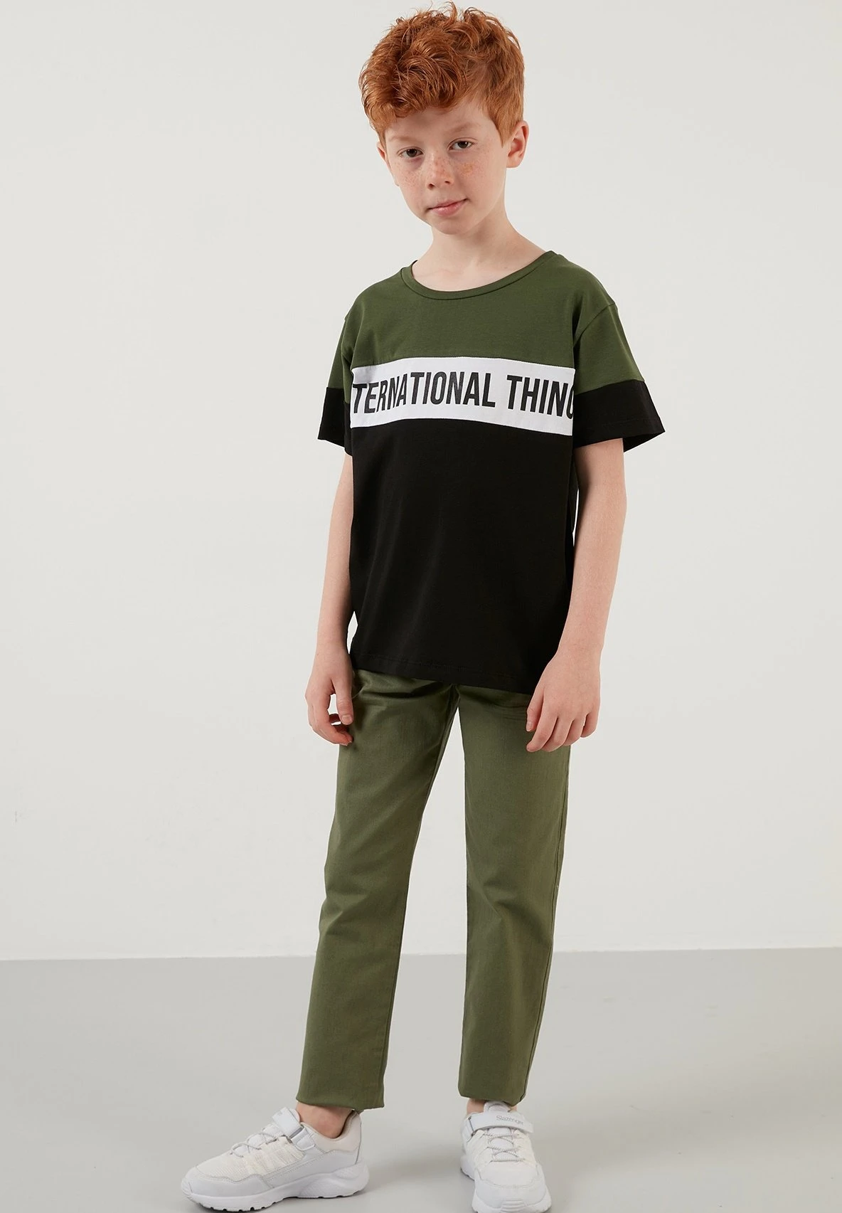 LELA Regular Fit - T-Shirt Print - Khaki 3 LELA Regular Fit - T-Shirt Print - Khaki