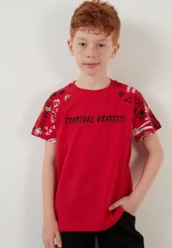 LELA Regular Fit T-Shirt And Shorts - Trainingspak - Red/Black/White -Lela f018c4e4861c47fbad414d92c679bcdb