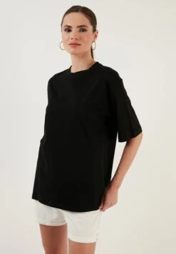 LELA Loose Fit - T-Shirt Basic - Black 10 LELA Loose Fit - T-Shirt Basic - Black -Lela f0d22739a9654e63a74f96971e0e1444