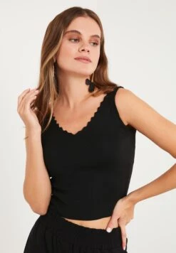 LELA Regular Fit - Top - Black -Lela f3625aa8c9fb4f918882325edddce32d