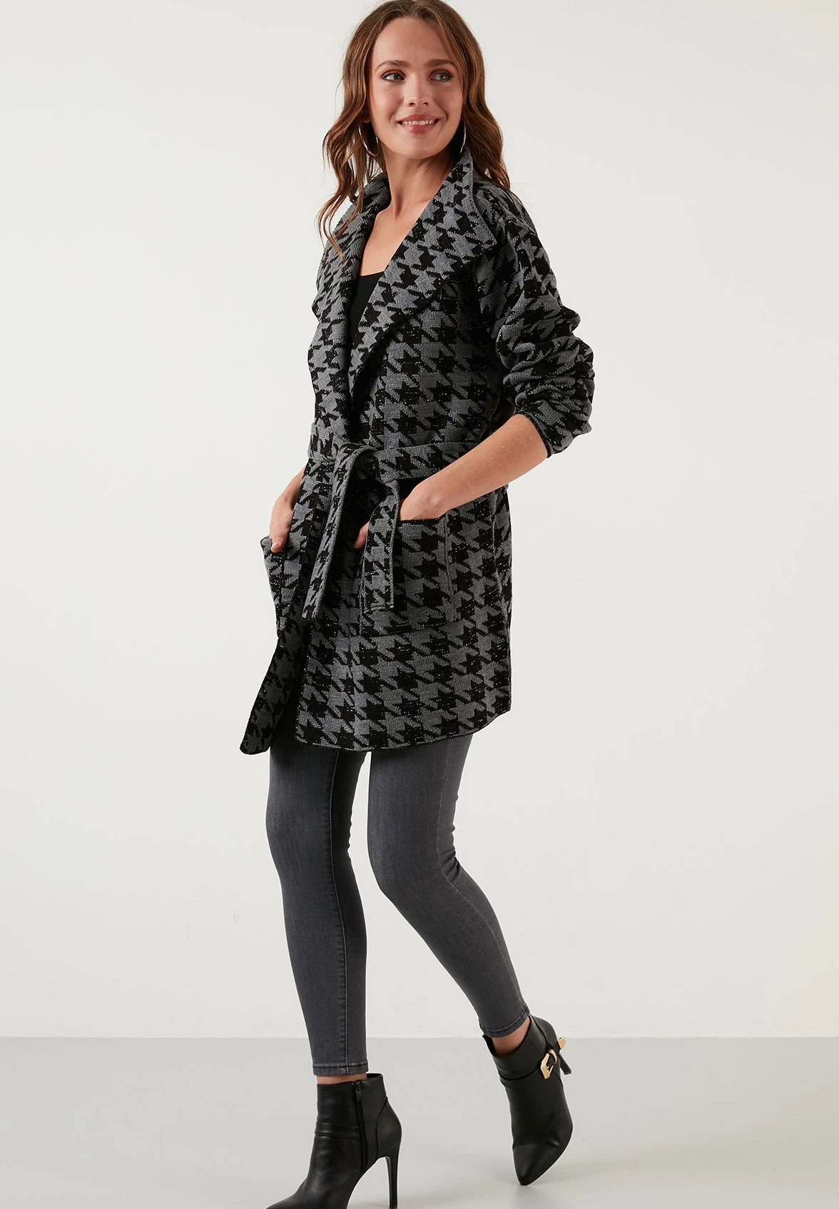 LELA Regular Fit - Vest - Black Anthracite 4 LELA Regular Fit - Vest - Black Anthracite - Afbeelding 2