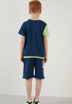 LELA Regular Fit T-Shirt And Shorts - Trainingspak - Dark Blue/Light Green 11 LELA Regular Fit T-Shirt And Shorts - Trainingspak - Dark Blue/Light Green -Lela f75c70f05baa43819fafcc43df4161df