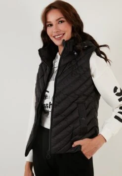 LELA Regular Fit - Bodywarmer - Black 13 LELA Regular Fit - Bodywarmer - Black -Lela fc0e10b94dbf43cf82fa2cb0b62e4c34