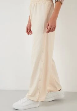 LELA Regular Fit - Trainingsbroek - Stone Colored 8 LELA Regular Fit - Trainingsbroek - Stone Colored -Lela fdb081360a2e466c8ac2bfd42baf301e